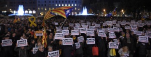 Madrid émet des mandats d'arrêt internationaux contre six indépendantistes, dont Carles Puigdemont