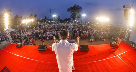 Marée rouge à Kozhikode (Kerala) pour soutenir les candidat.e.s du LDF