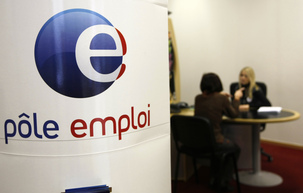 32 000 emplois salariés détruit fin 2011