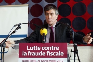 Jérôme Cahuzac,  ministre du budget, a démissionné du gouvernement car visé par une enquête pour blanchiment de fraude fiscale