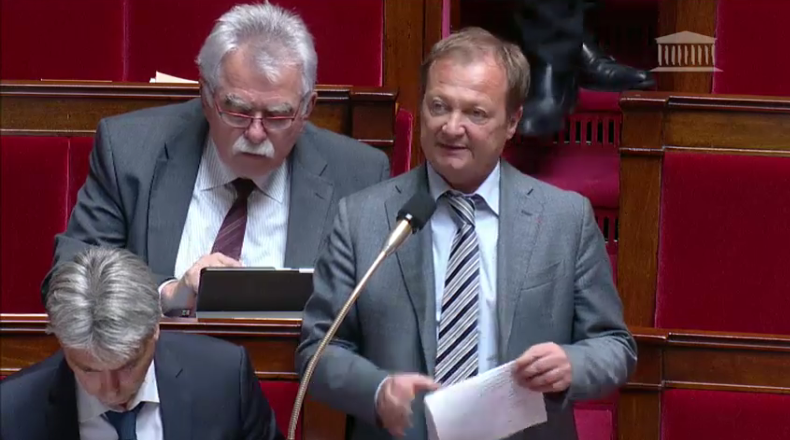 Le député PCF Stéphane Peu, demande un meilleur encadrement du recours au travail intérimaire