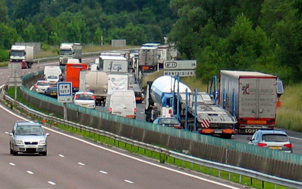 Réforme du code du travail : les routiers en grève reconductible à partir du 25 septembre