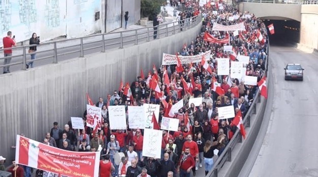 Au Liban, les communistes manifestent contre la vie chère : "Nous sommes inspirés par les gilets jaunes"