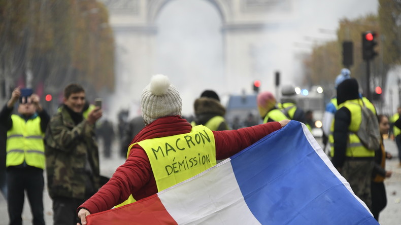 Venezuela : Fabien Roussel (PCF) rappelle que Macron "subit une révolte sociale qui demande sa destitution"