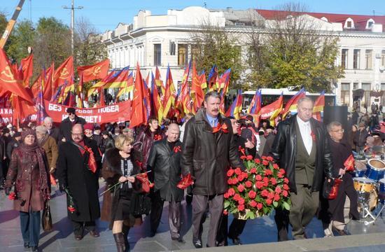 L'Ukraine a célébré les 94 ans de la Révolution d'Octobre