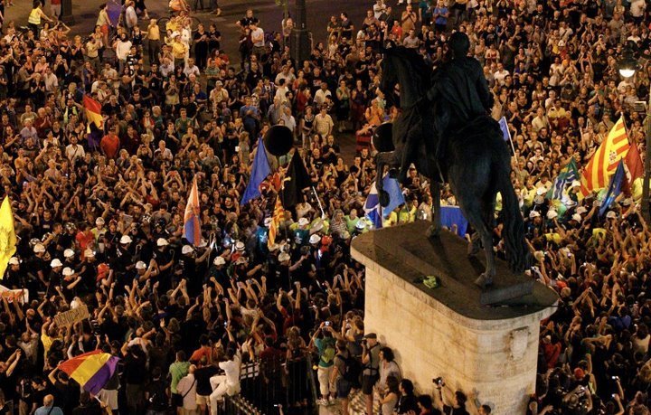 Le gouvernement déclare la guerre à la classe ouvrière et la réprime dans la rue