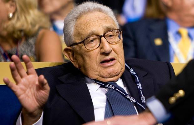 Henry Kissinger: "les émeutes en Russie étaient une répétition pour l'Ukraine"