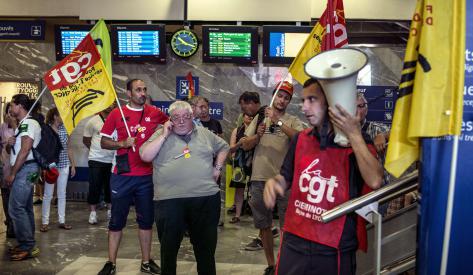 SNCF: la CGT reconduit la grève et demande un débat télévisé