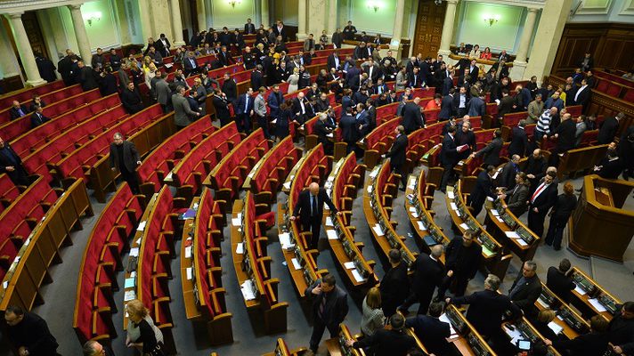 Ukraine : Porochenko dissout la Verkhovna Rada