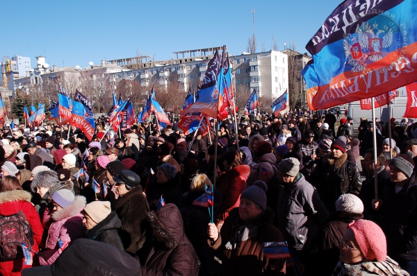 Donetsk rend hommage au communiste Fiodor "Artiom" Sergueïev fondateur de la République soviétique de Donetsk-Krivoï-Rog