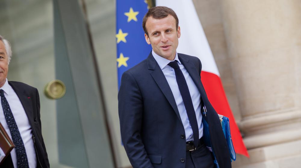 Retraite chapeau : "Le gouvernement maintient sa confiance" à Philippe Varin, annonce Macron