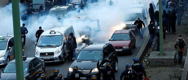 Taxis, professeurs : le "deux poids, deux mesures" du gouvernement