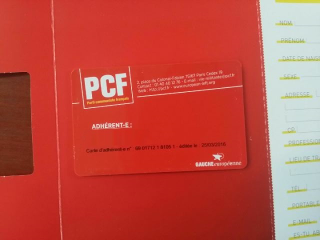 La nouvelle carte du PCF est arrivée, sans faucille et marteau, mais ...