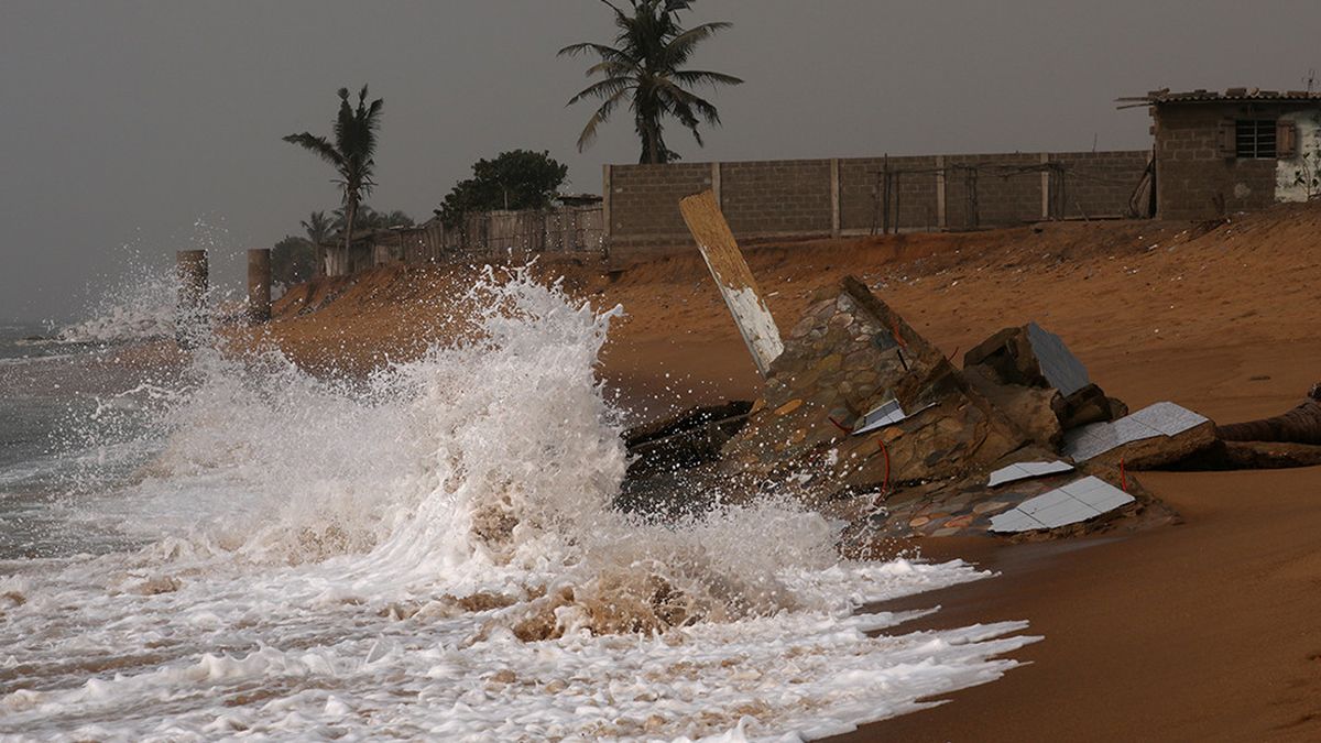 L'érosion côtière au Togo : La mer avance, les villages reculent