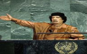 Kadhafi stigmatise les grandes puissances à l'Onu