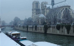 France: Paris sous la neige et autres news