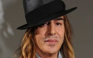 People: John Galliano plaide l'addiction et autres news