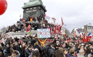 F. Hollande va-t-il tuer la République sociale de France?