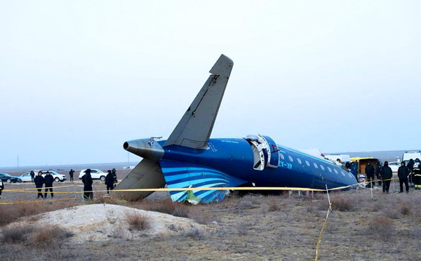 Crash d’un avion au Kazakhstan: Suspension des vols d’Azerbaijan Airlines