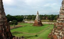 Thaïlande rurale, les "chemises rouges" ne cèdent rien