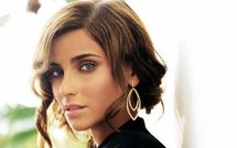 Nelly Furtado offre l'argent des Kadhafi