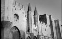 Les Papes en Avignon