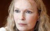 Afrique à la Une: la Libye et Cécilia, Mia Farrow et le Darfour